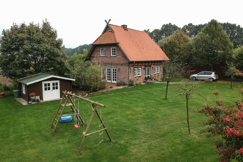 Fachwerk-Ferienhaus, Ruhe Auf Dem Land, Haustiere Willkommen, Leihfahrraeder, 24-7 Check In Kirchlinteln Dış mekan fotoğraf