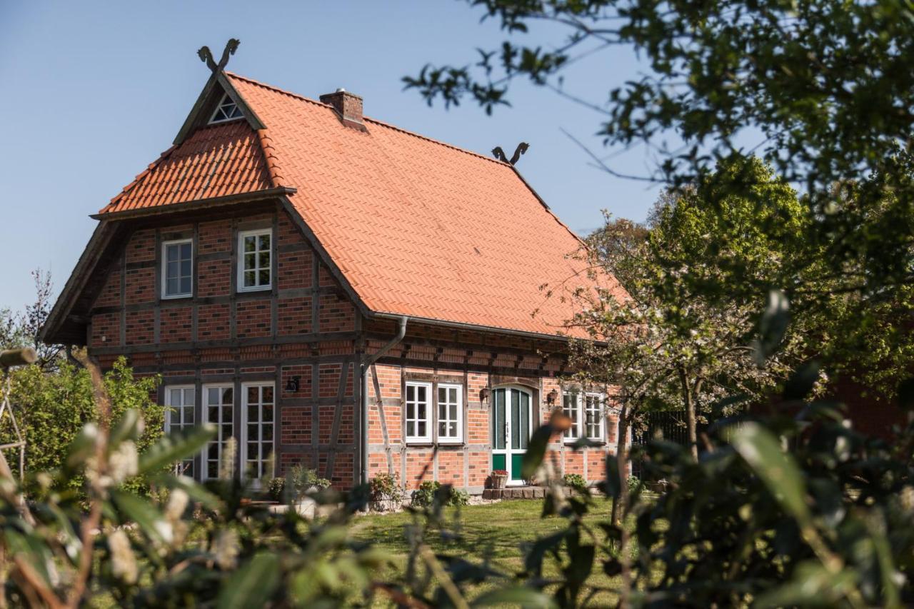 Fachwerk-Ferienhaus, Ruhe Auf Dem Land, Haustiere Willkommen, Leihfahrraeder, 24-7 Check In Kirchlinteln Dış mekan fotoğraf